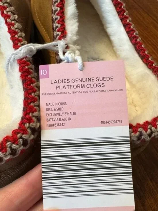 NWT Serra genuine suede platform clogs. Size 10 - Picture 3 of 5